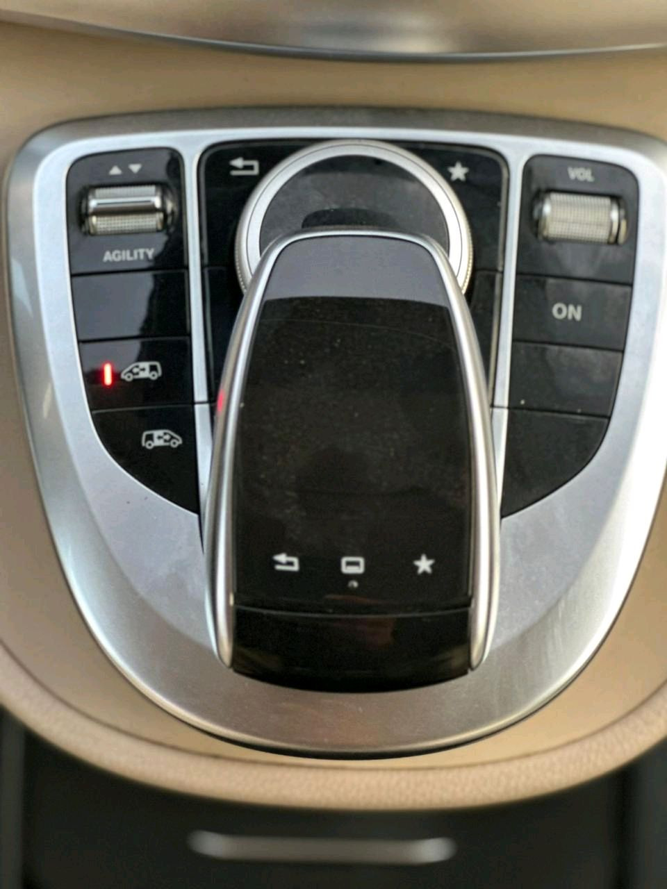 Mercedes Benz Viano - Image 10