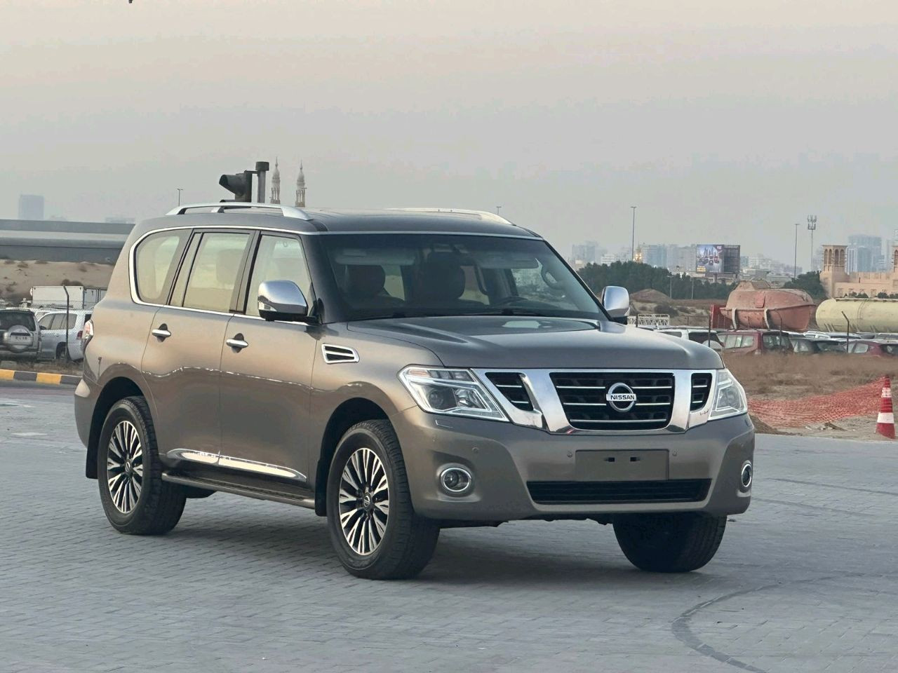 Nissan Patrol - Image 8