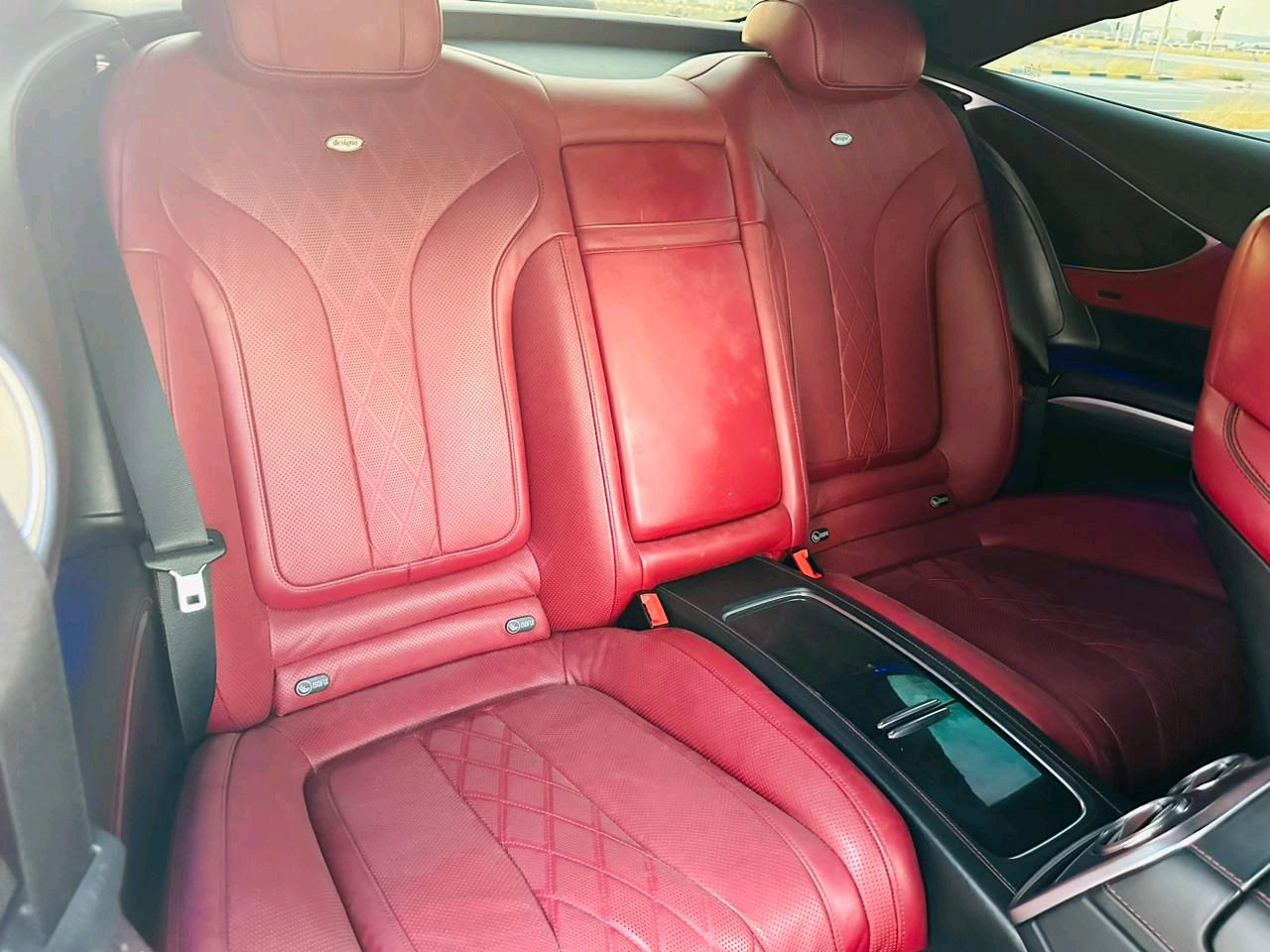 Mercedes Benz S-Class - Image 8