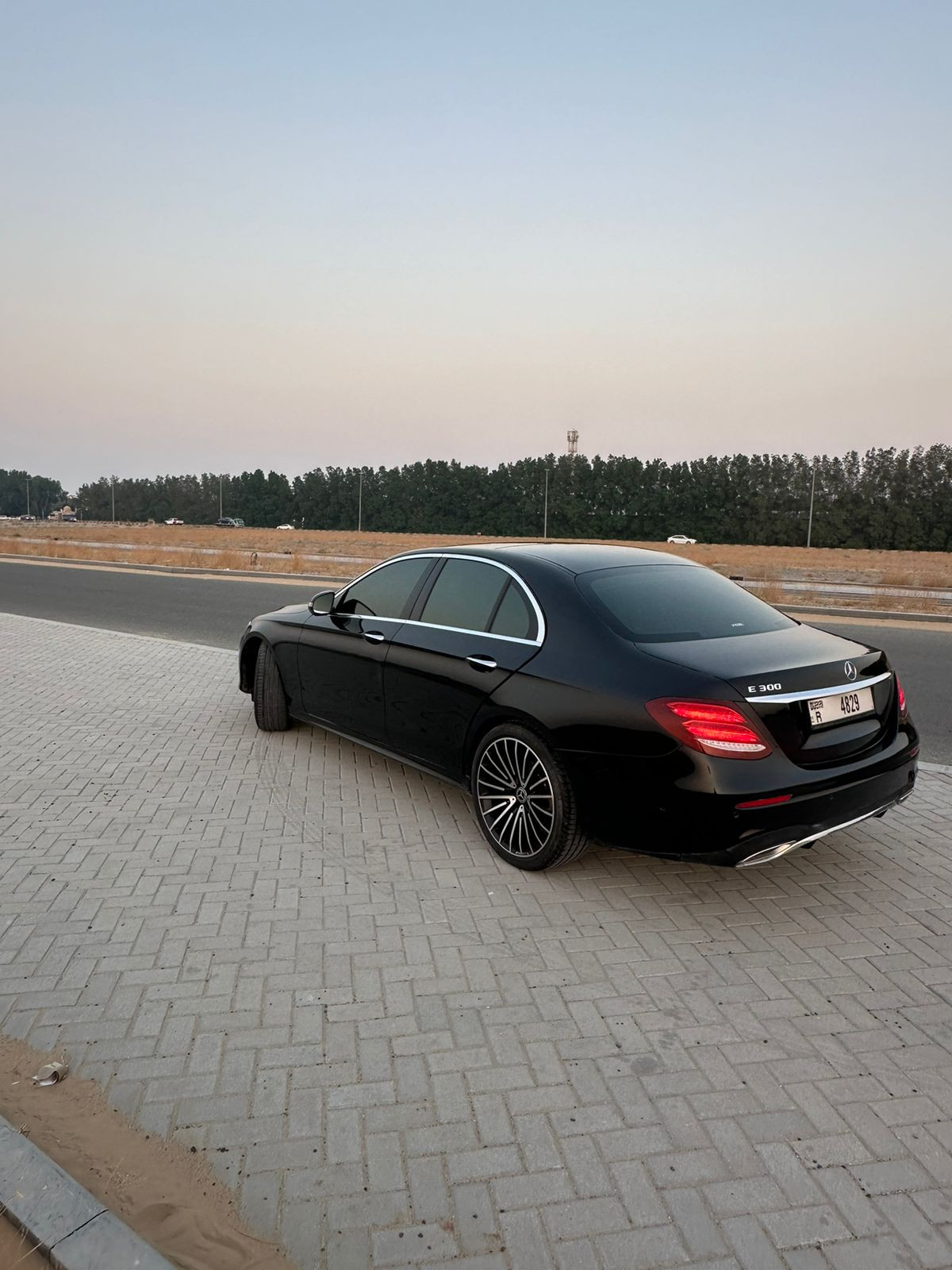 Mercedes Benz E-Class - Image 11