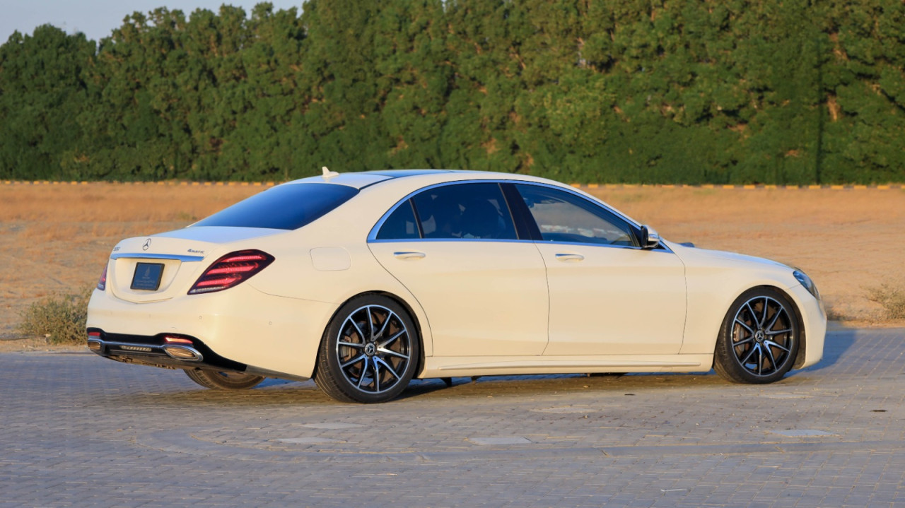 Mercedes Benz S-Class - Image 9