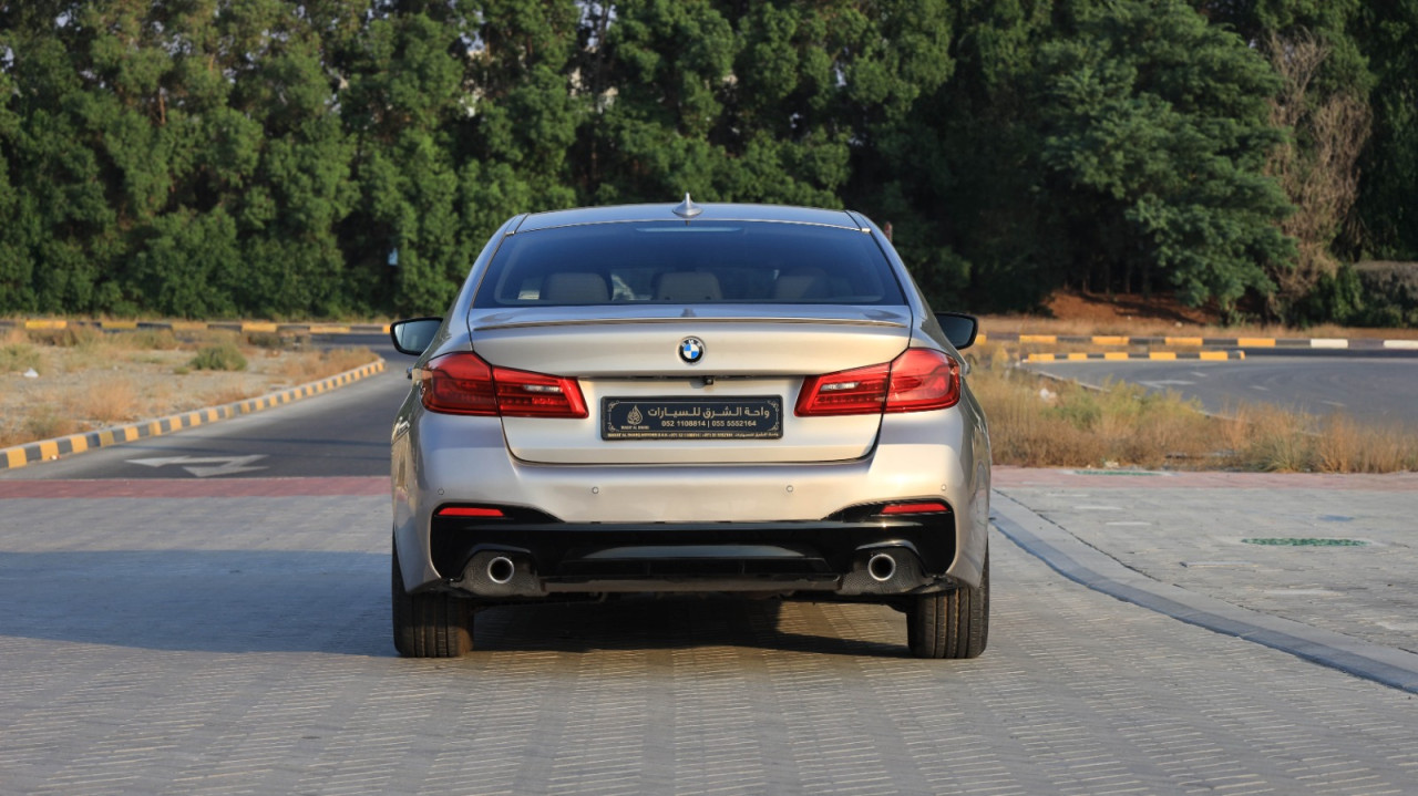 BMW 5-Series - Image 7