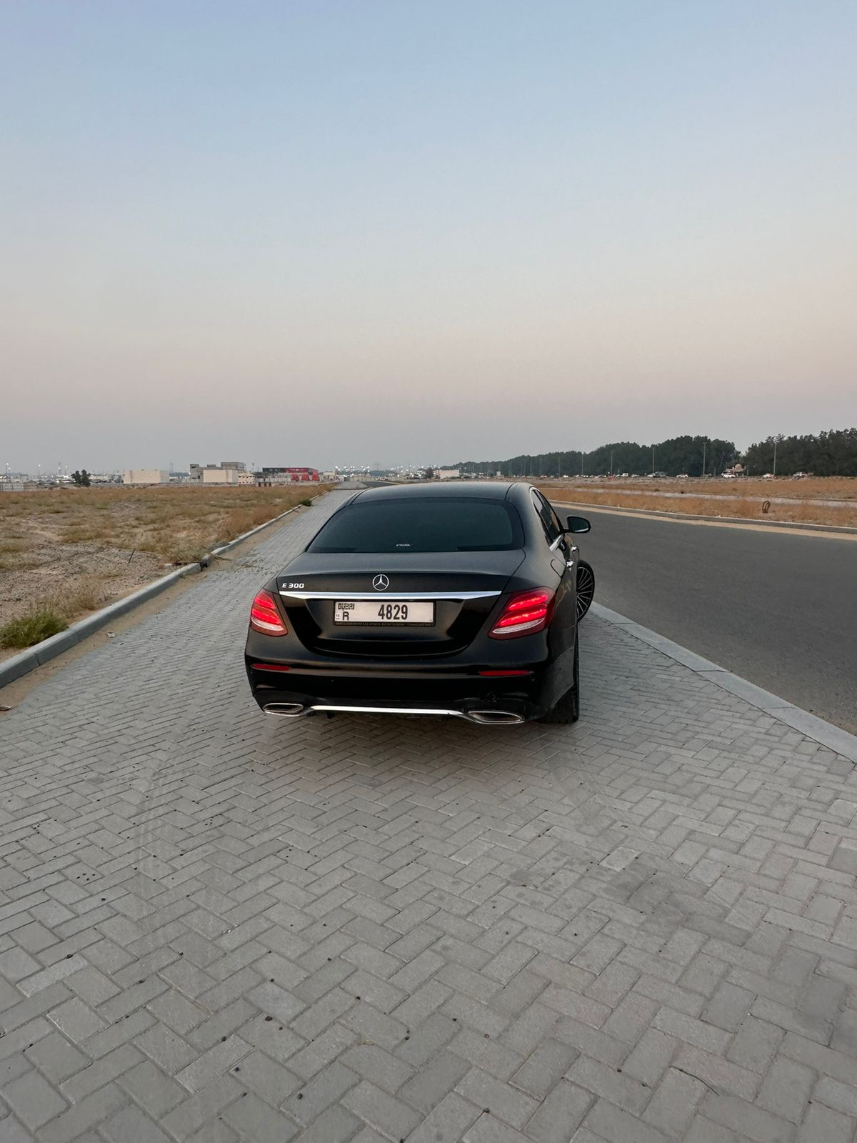 Mercedes Benz E-Class - Image 8