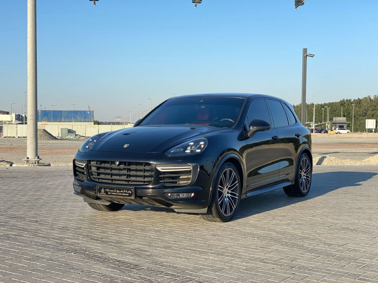 Porsche Cayenne - Image 4