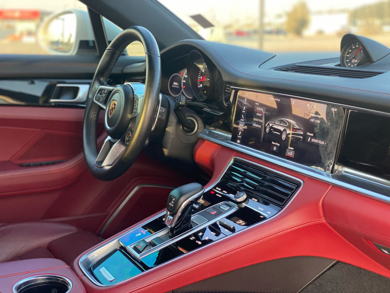 Porsche Panamera - Image 4