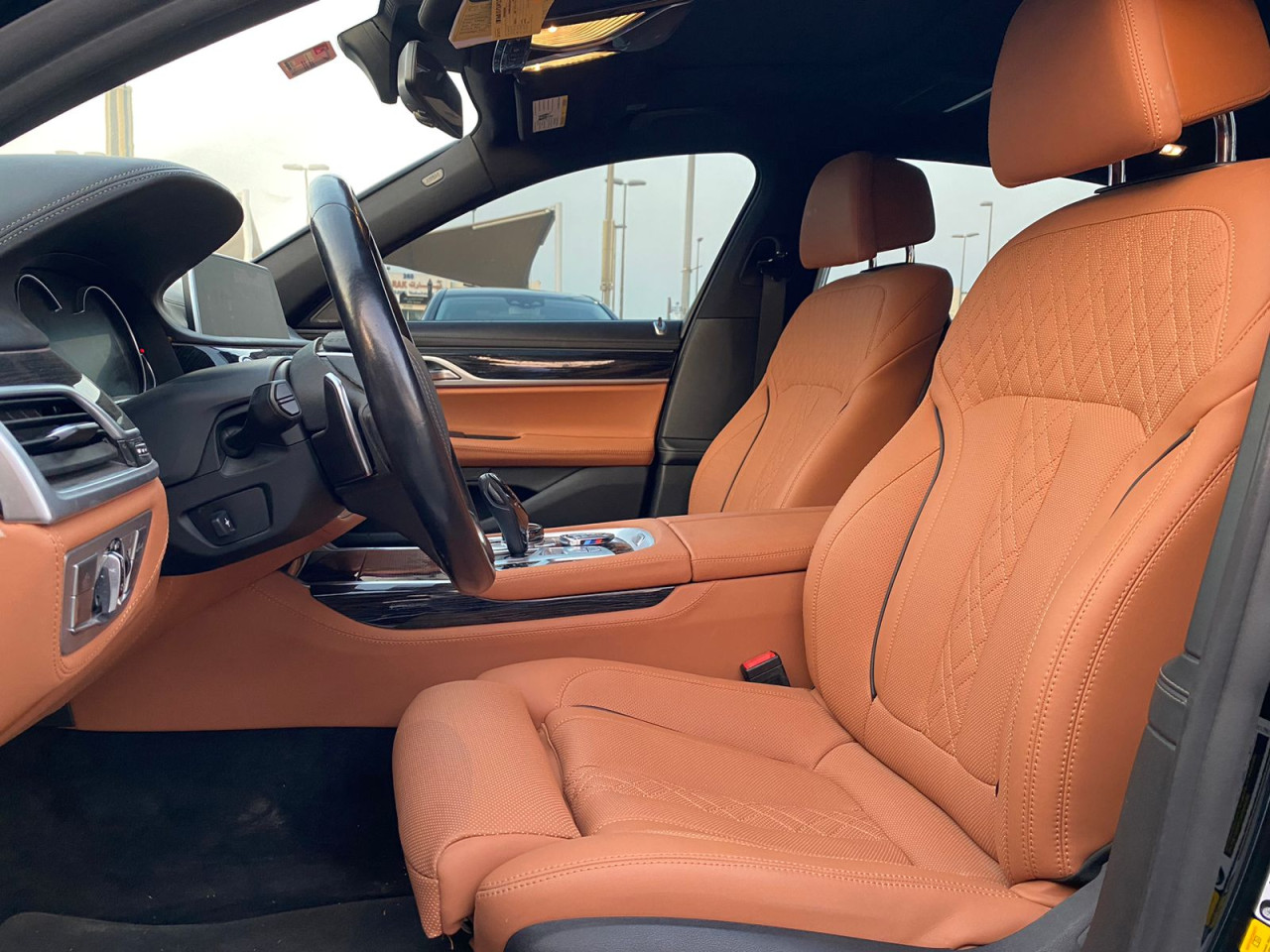 BMW 7-Series - Image 8