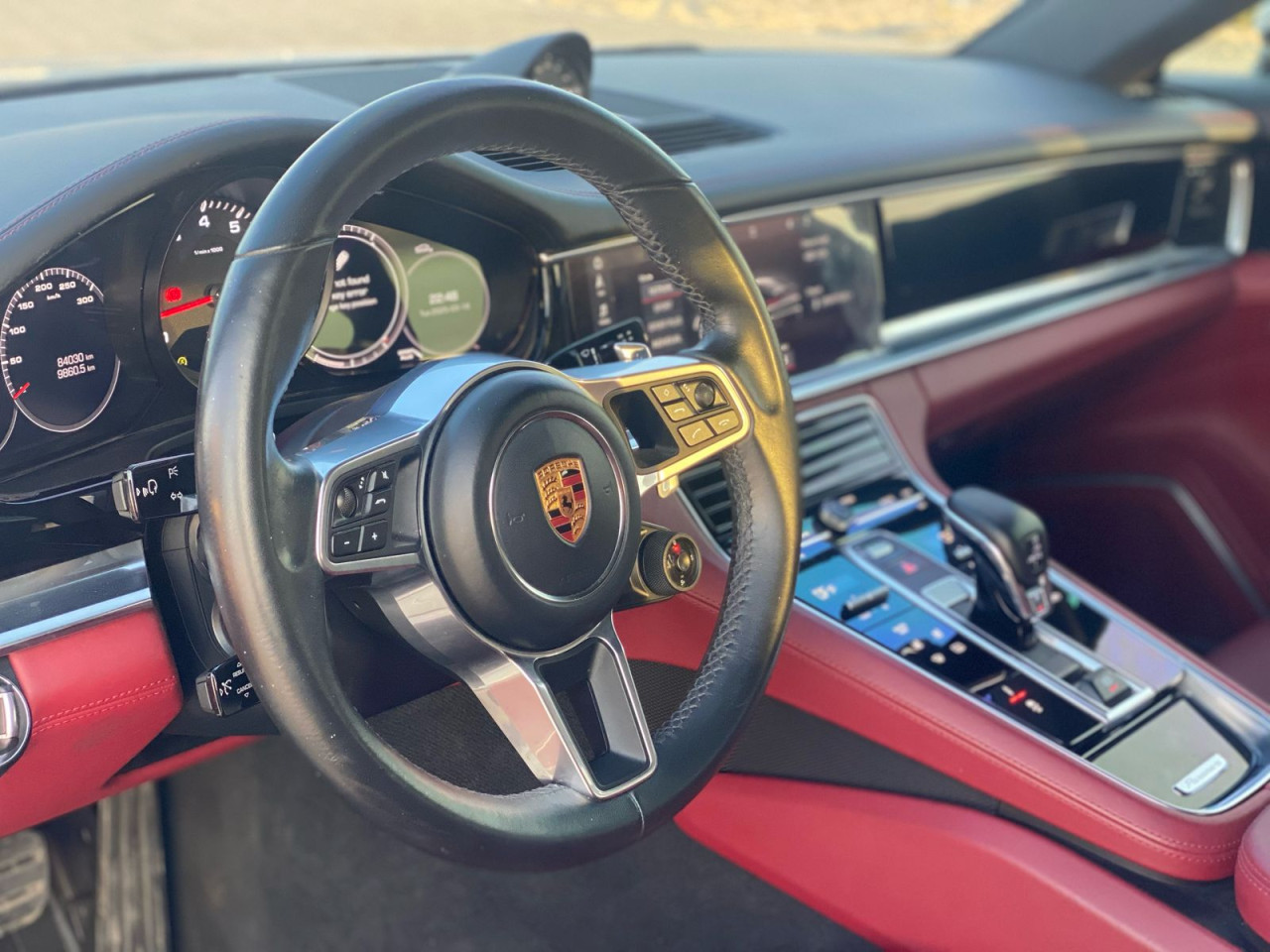 Porsche Panamera - Image 11