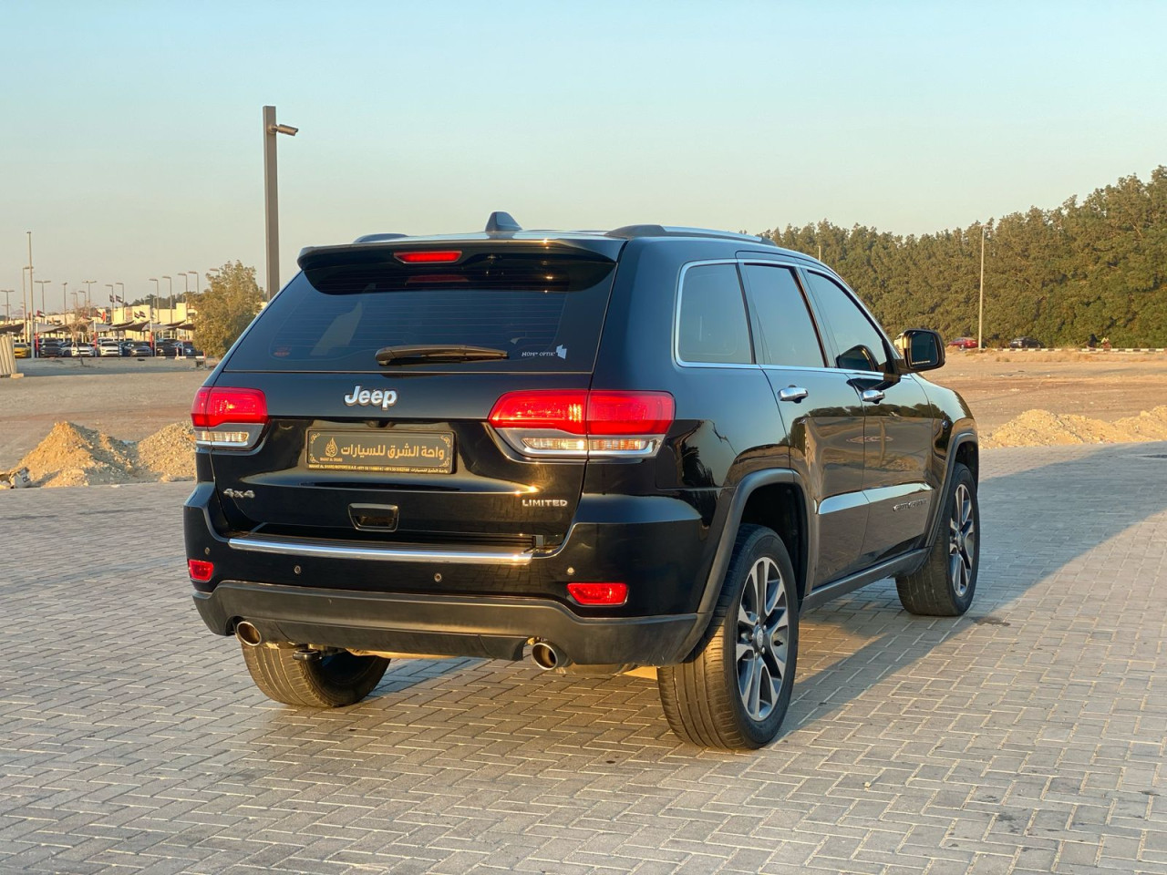 Jeep Cherokee - Image 4