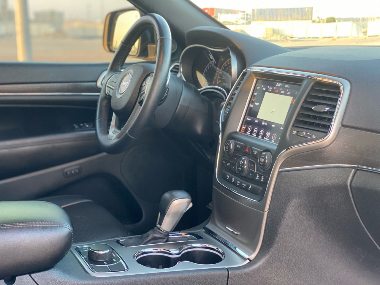 Jeep Cherokee - Image 3
