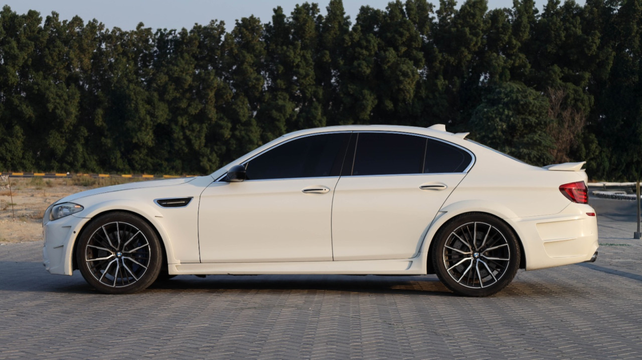 BMW M5 - Image 7