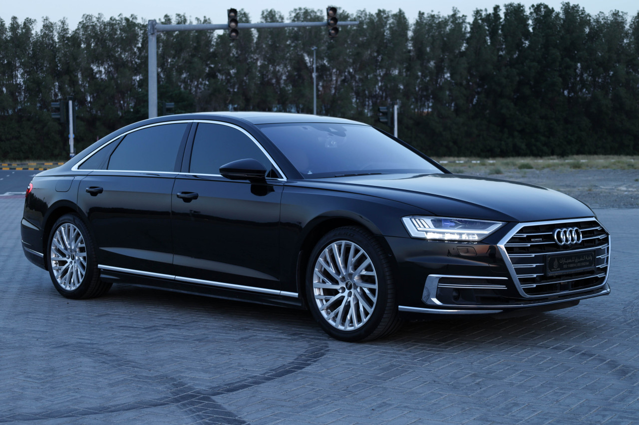 Audi A8 - Image 8
