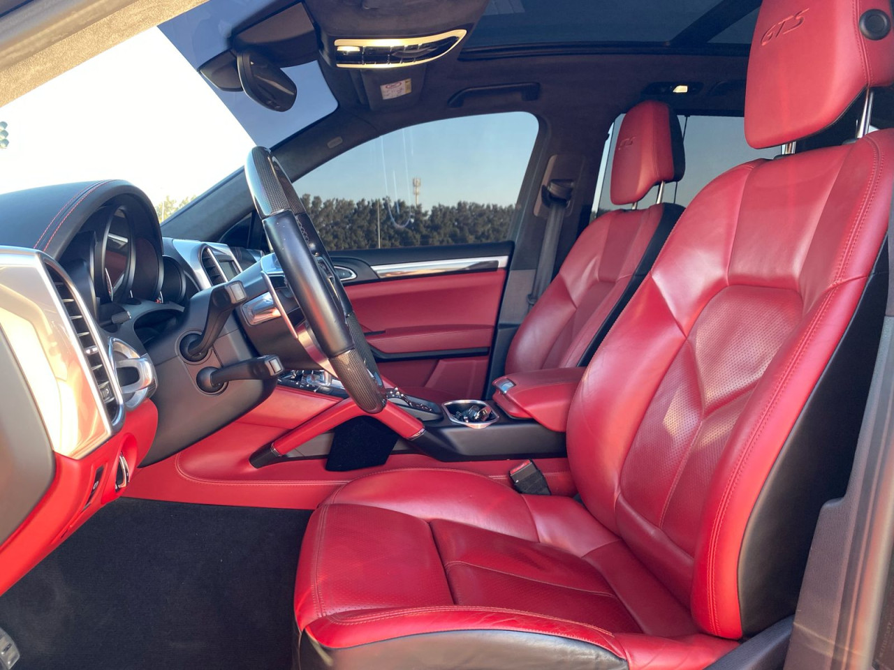 Porsche Cayenne - Image 8