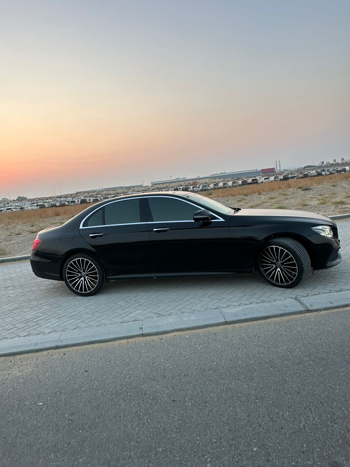 Mercedes Benz E-Class - Image 10