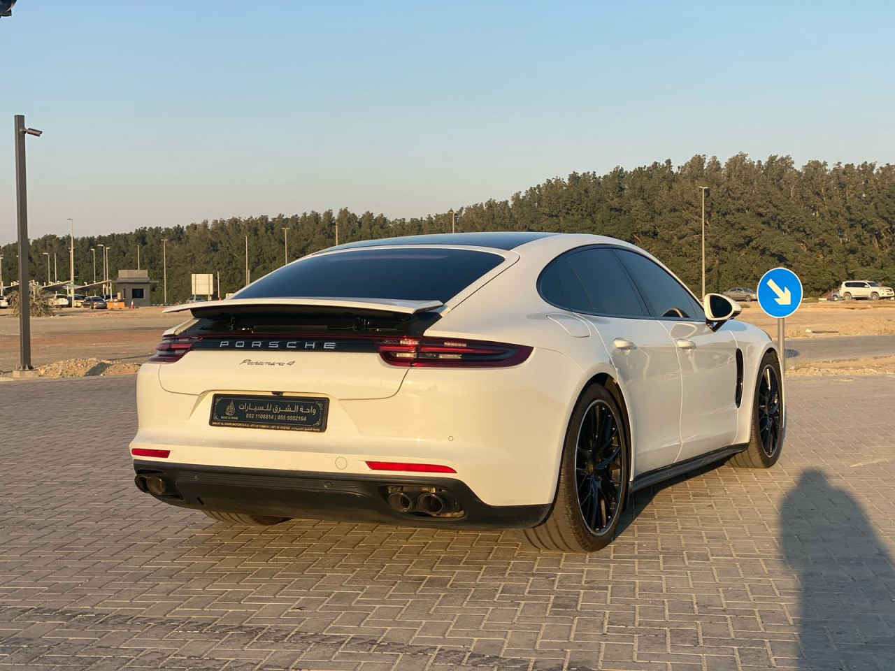 Porsche Panamera - Image 12