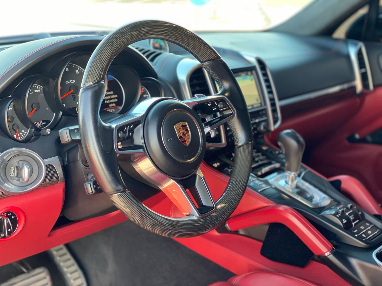 Porsche Cayenne - Image 7