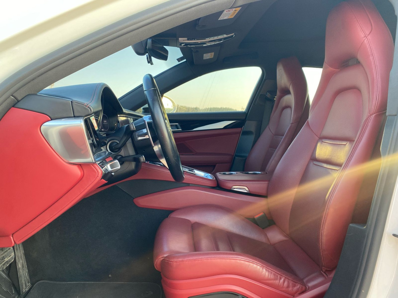 Porsche Panamera - Image 3