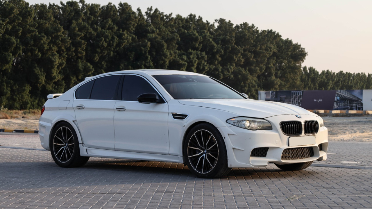 BMW M5 - Image 4