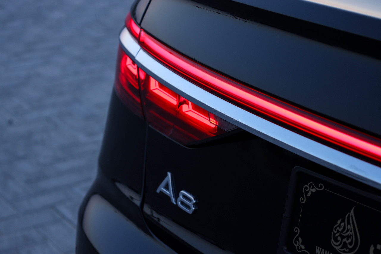 Audi A8 - Image 11