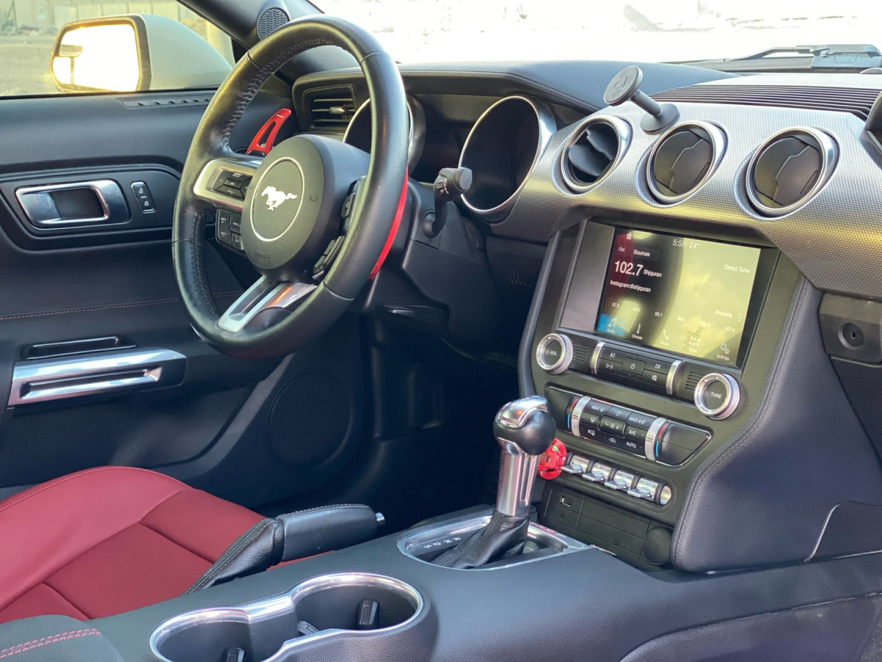 Ford Mustang - Image 8