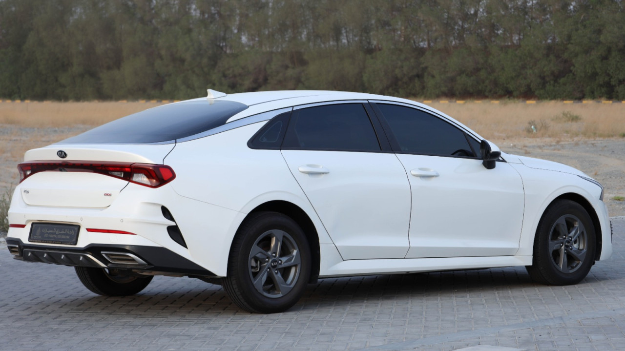 KIA K 5 - Image 4