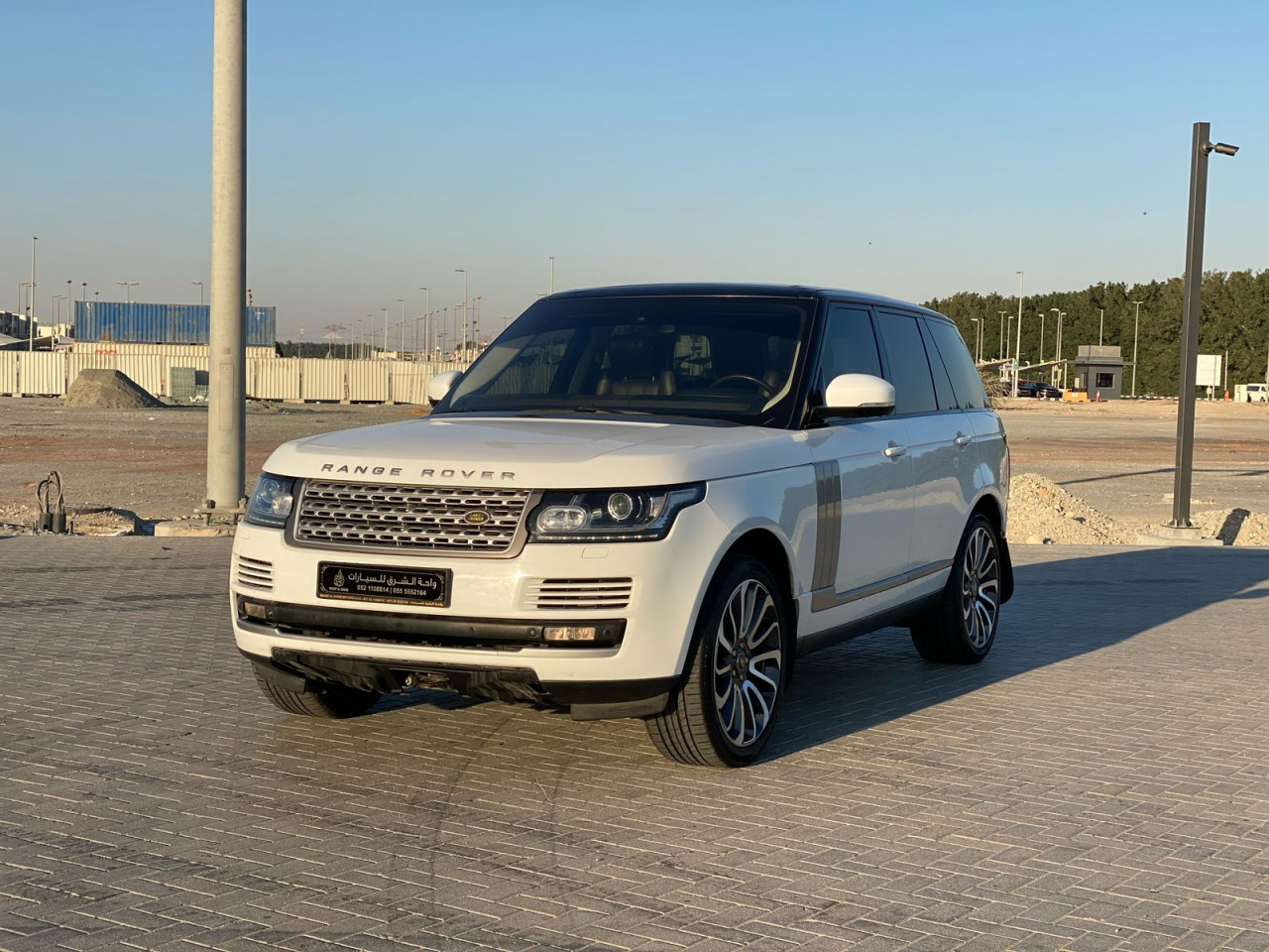 Land Rover LR4 - Image 3