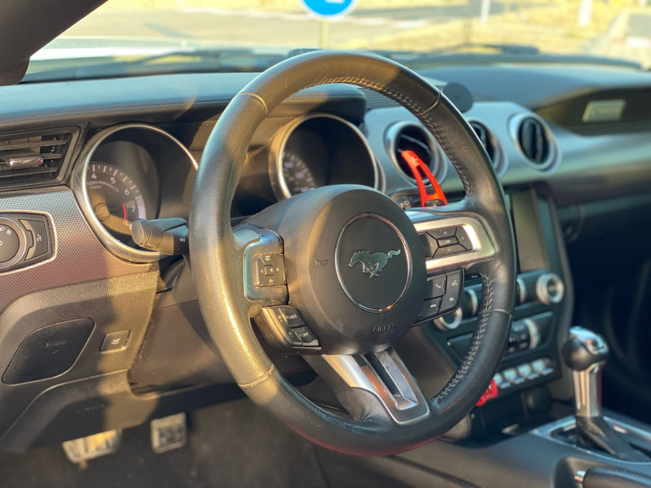 Ford Mustang - Image 7