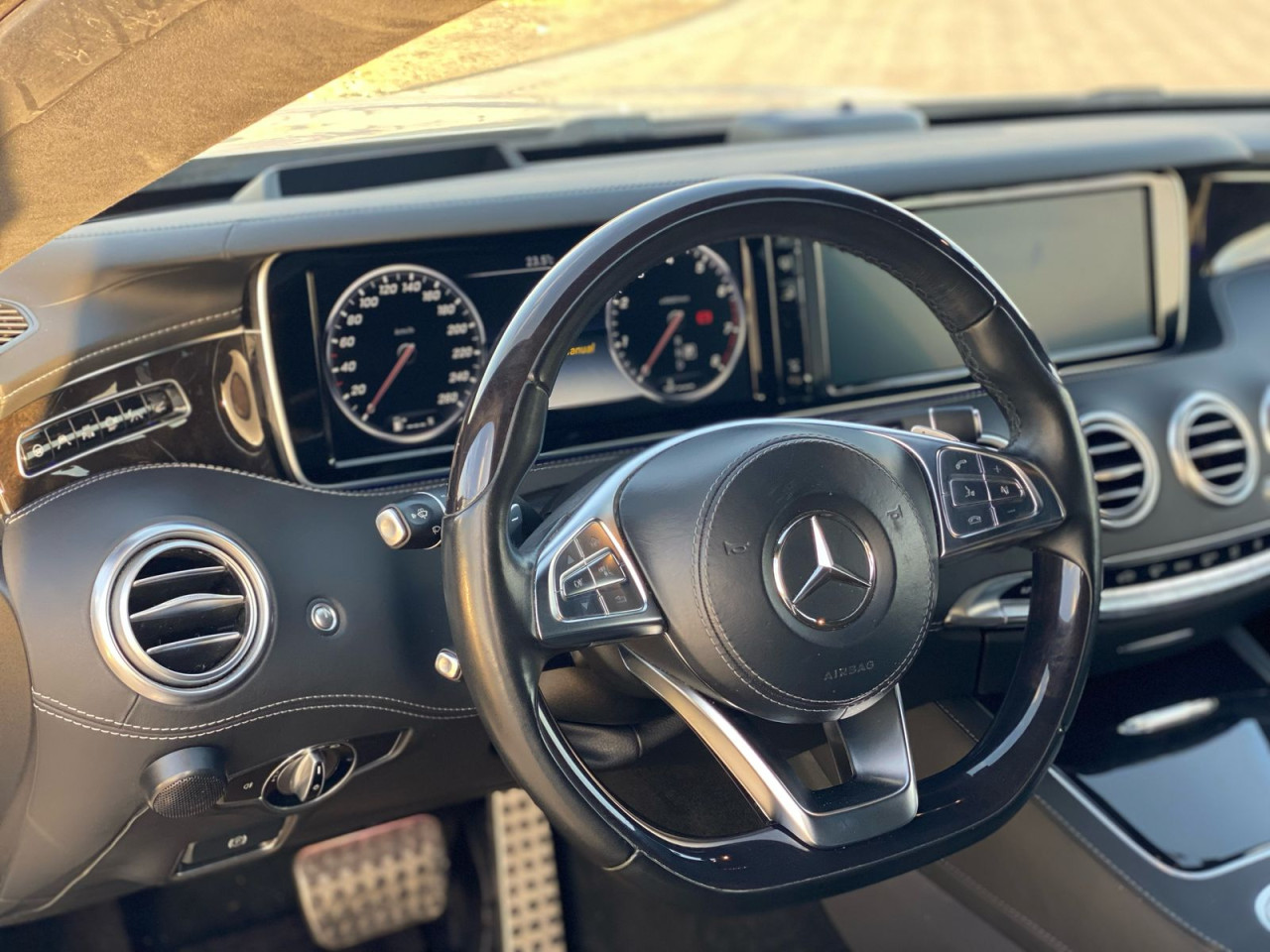 Mercedes Benz S-Class - Image 8