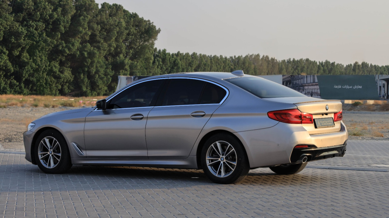 BMW 5-Series - Image 8