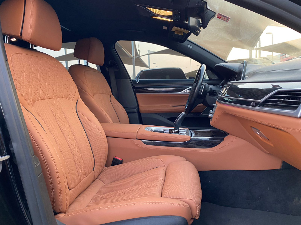 BMW 7-Series - Image 11