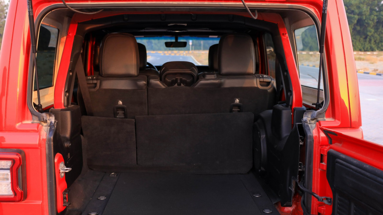Jeep Sahara - Image 3