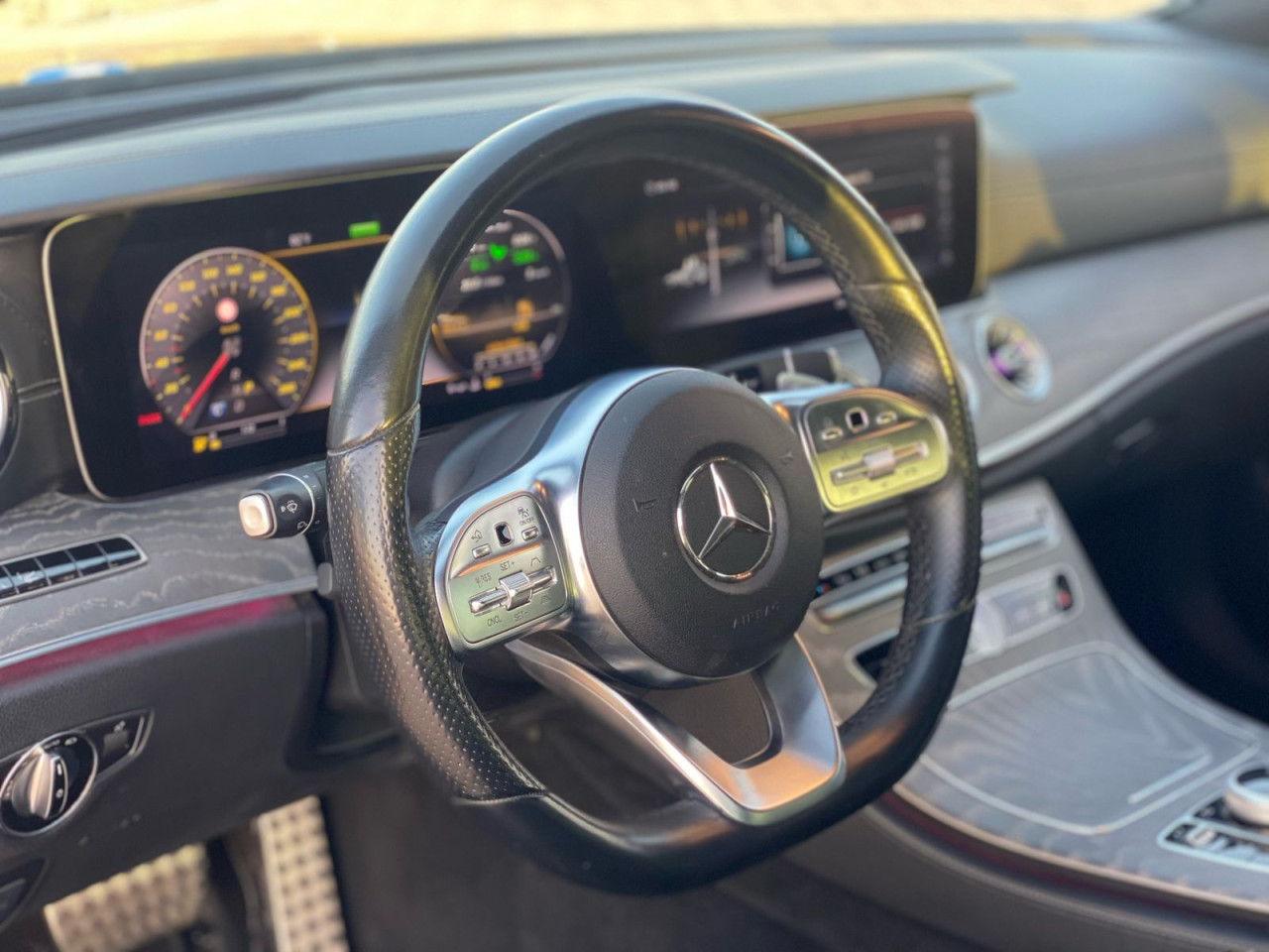 Mercedes Benz CLS-Class - Image 10