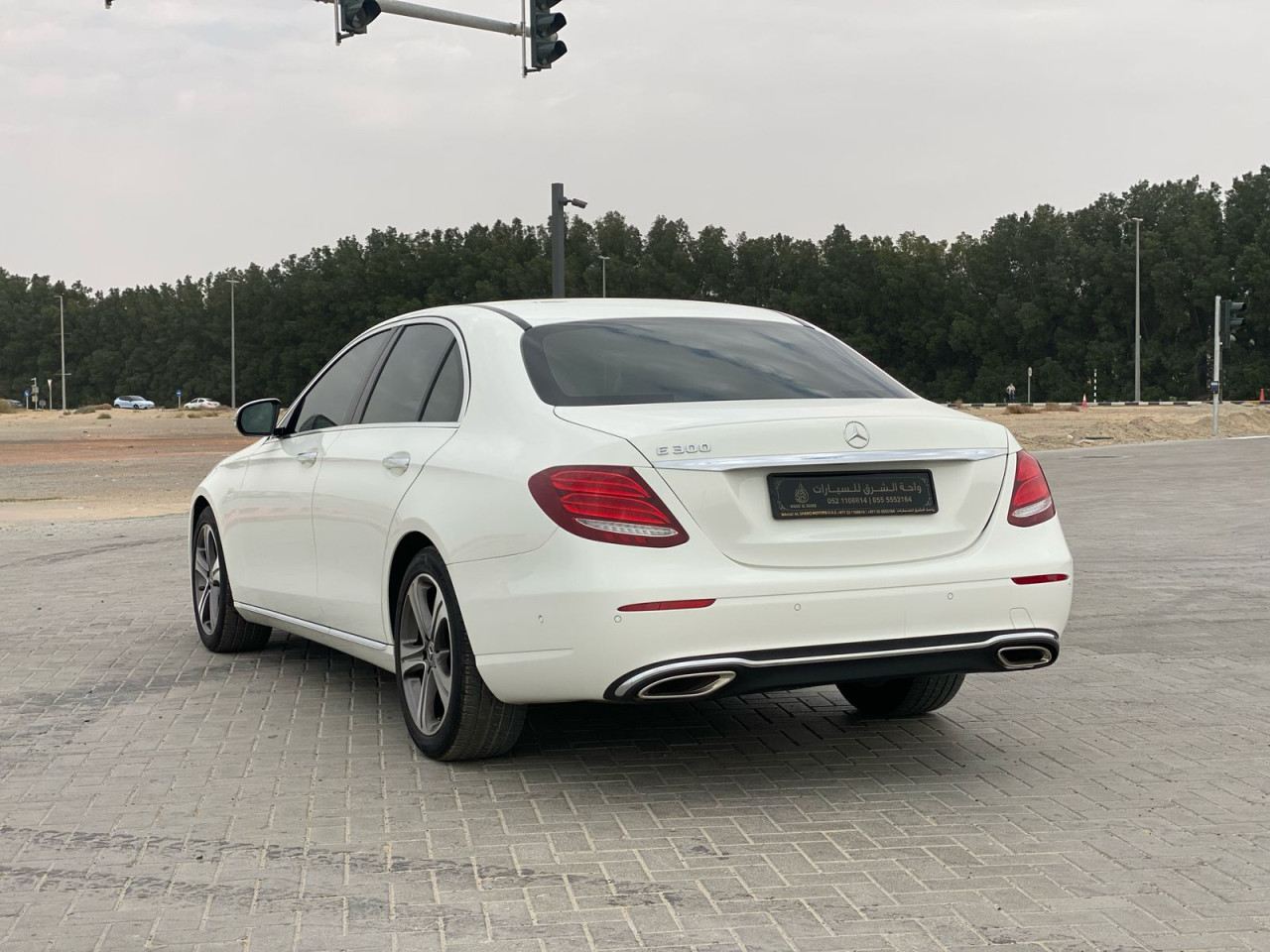 Mercedes Benz E-Class - Image 4