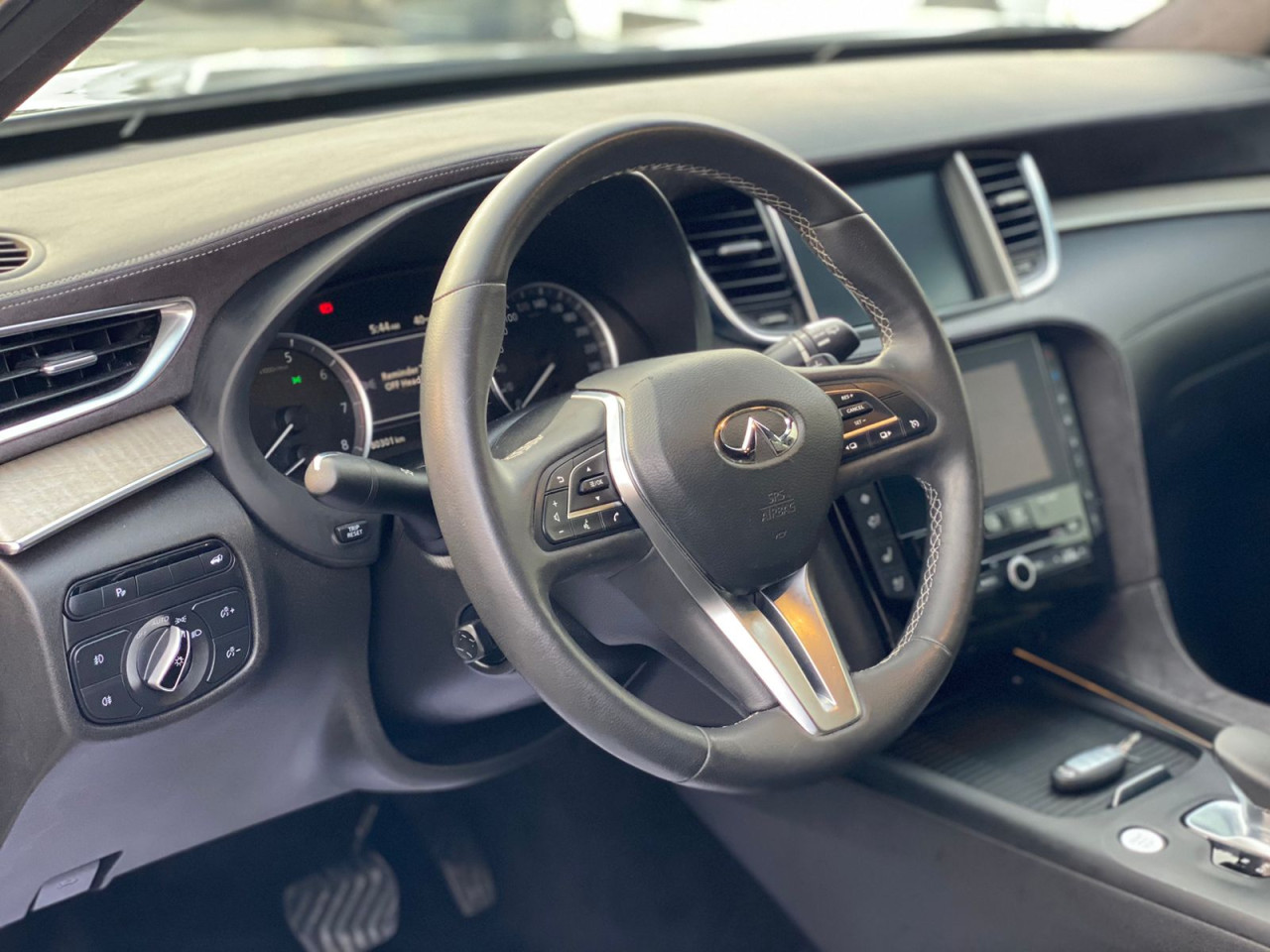 Infiniti QX50 - Image 3