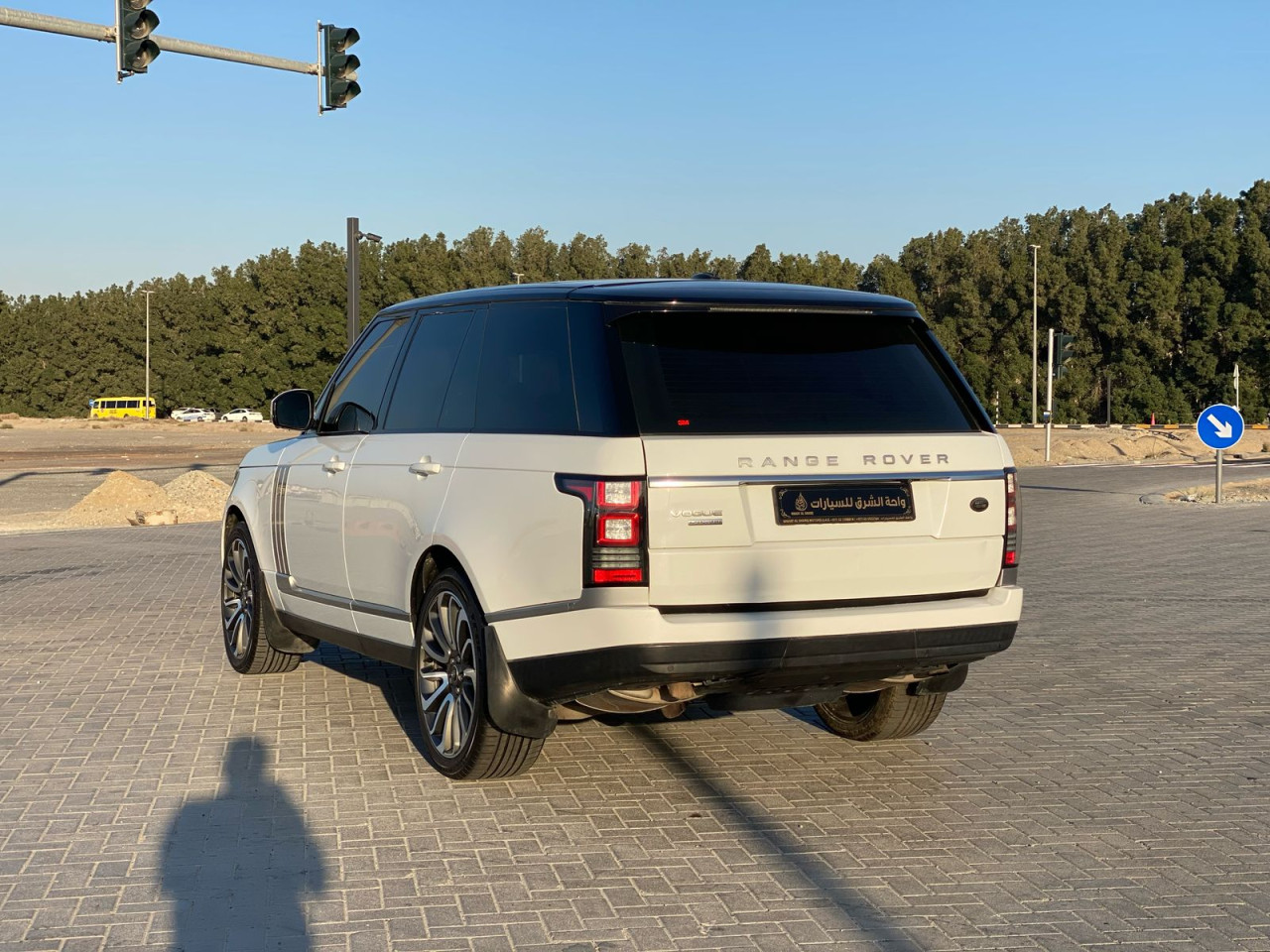 Land Rover LR4 - Image 6