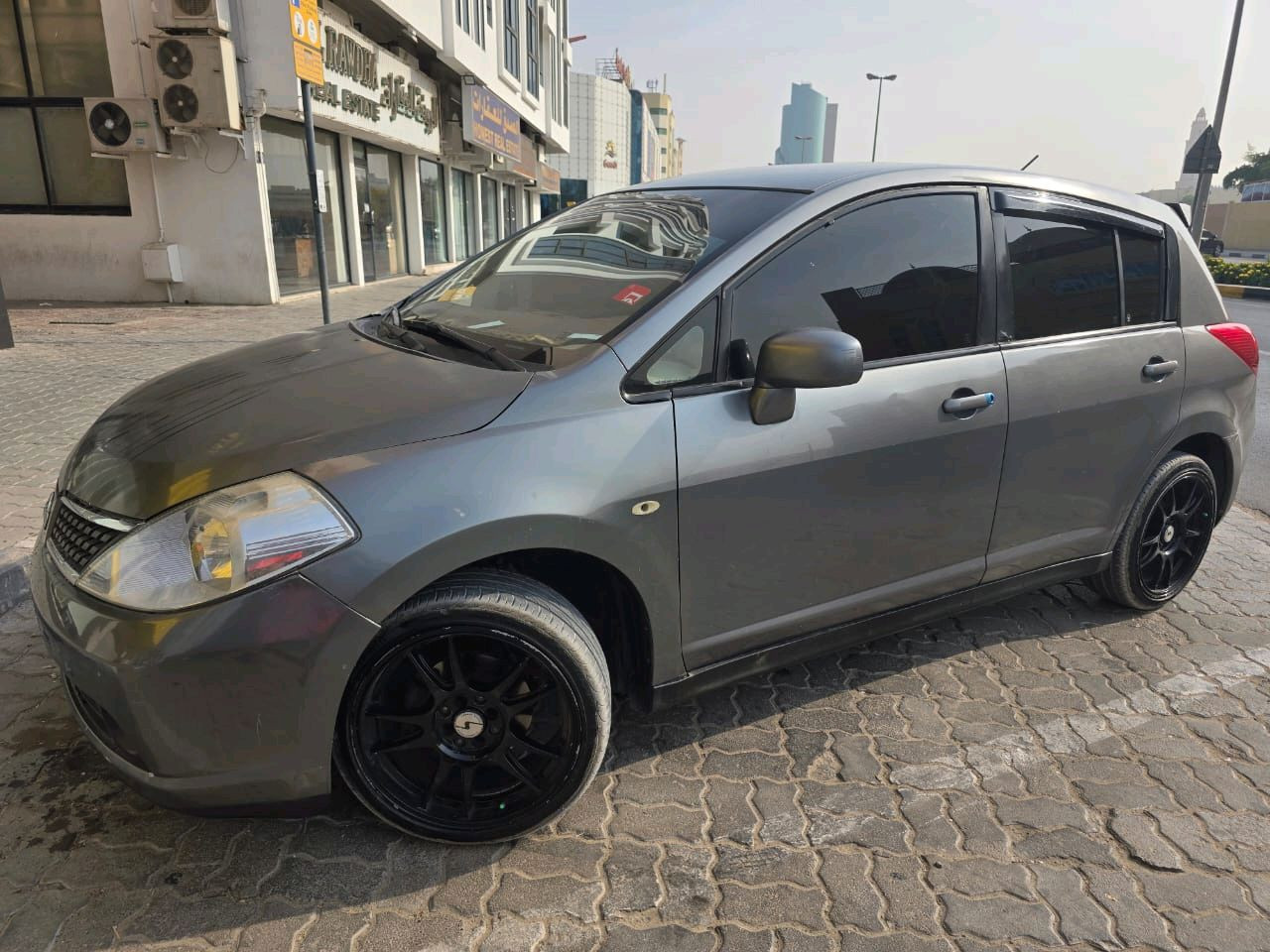 Nissan Tiida - Image 5