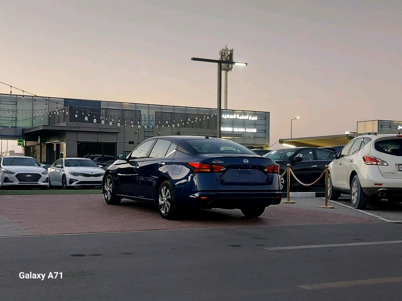 Nissan Altima - Image 8