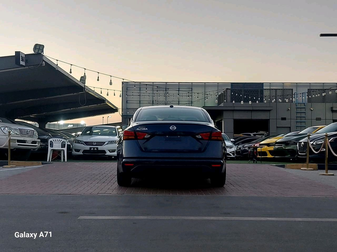 Nissan Altima - Image 11