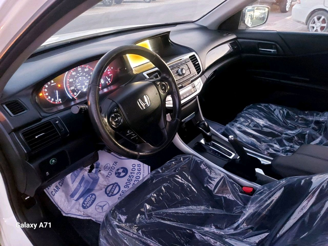 Honda Accord - Image 17