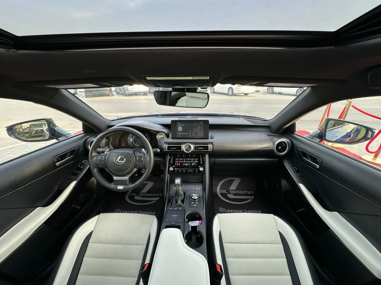 Lexus IS-Series - Image 2