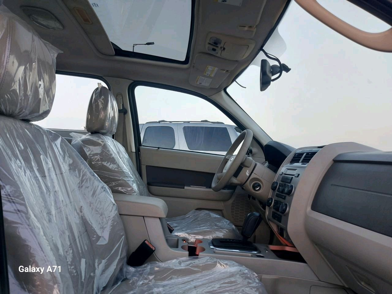 Ford Escape - Image 4