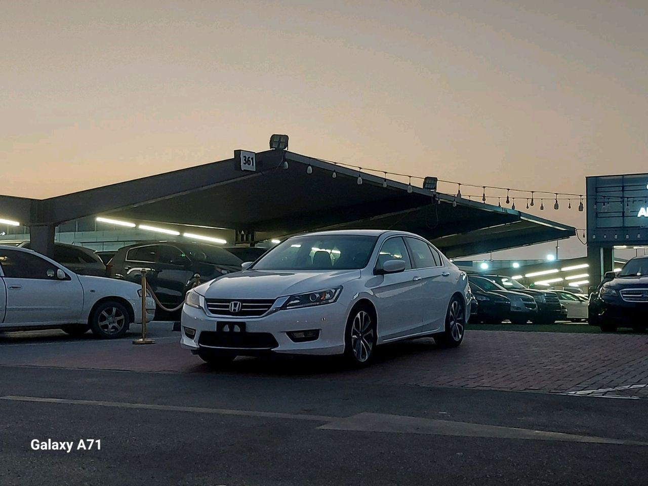 Honda Accord - Image 18
