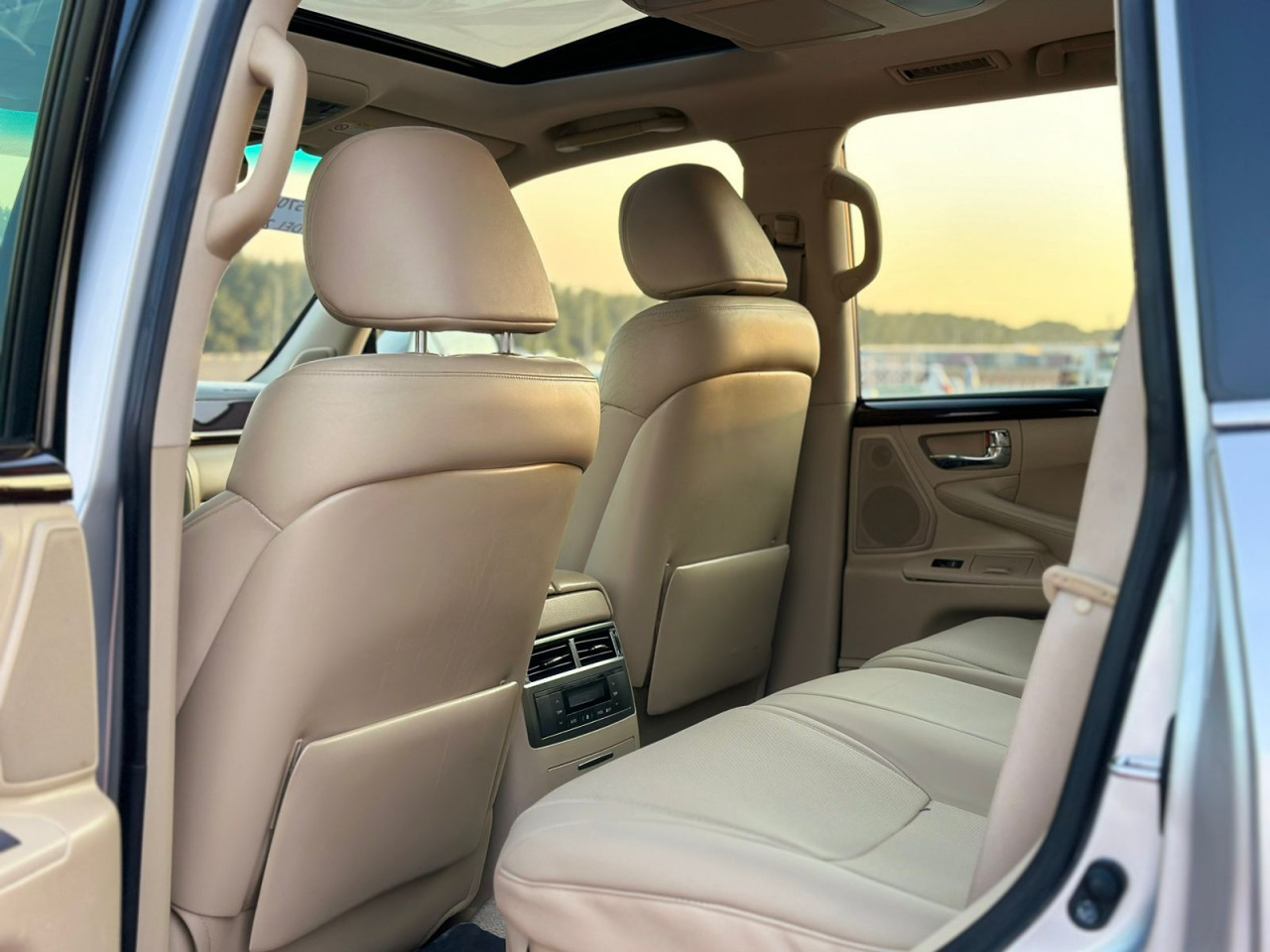Lexus LX-Series - Image 6