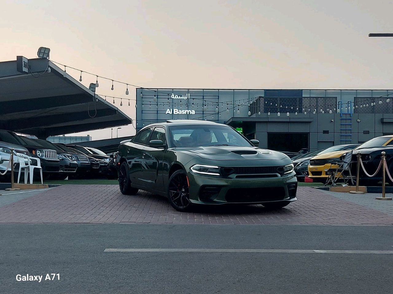 Dodge Charger - Image 10