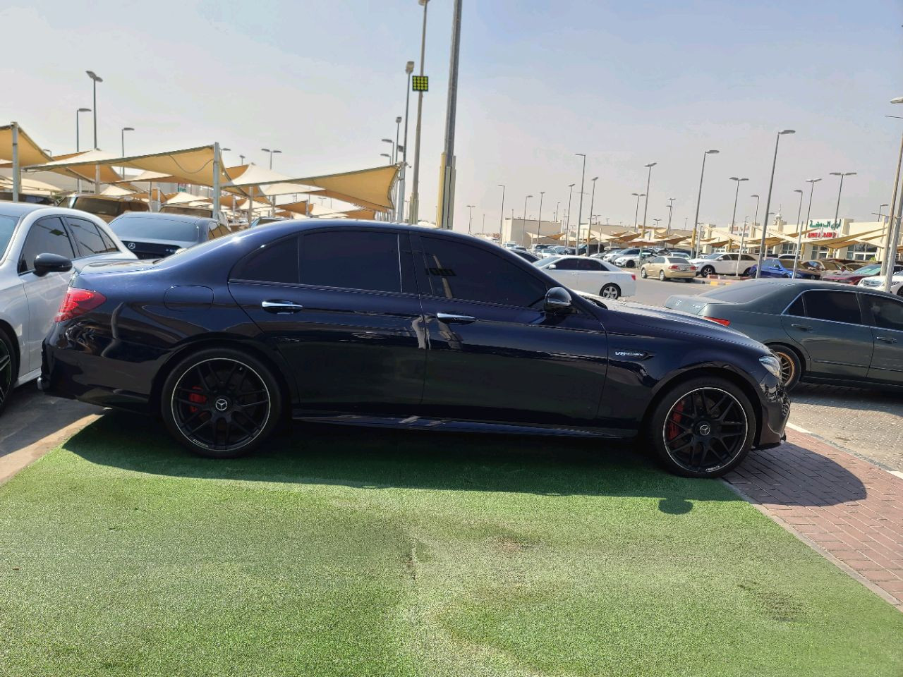 Mercedes Benz E-Class - Image 13