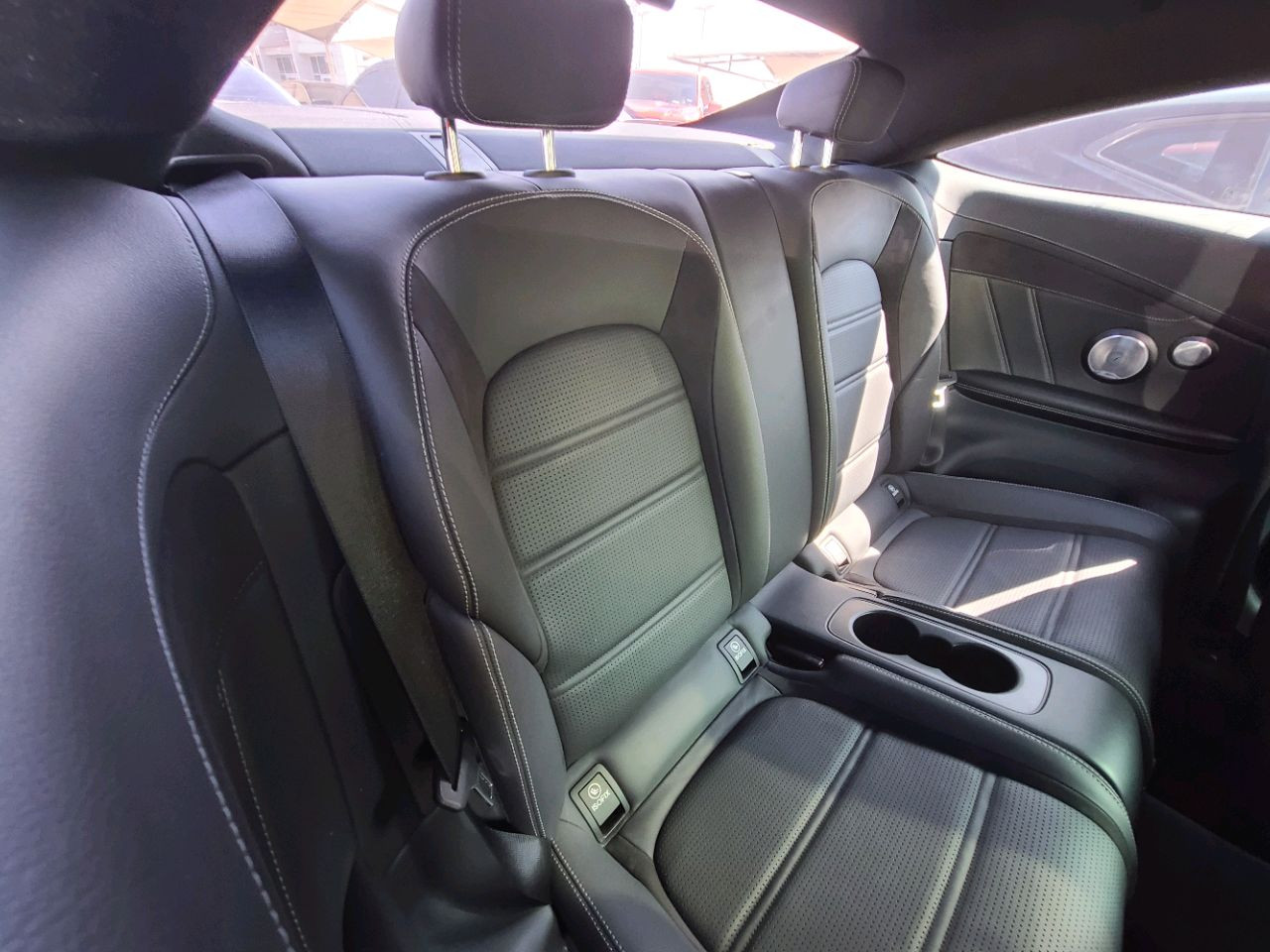Mercedes Benz C-Class - Image 9