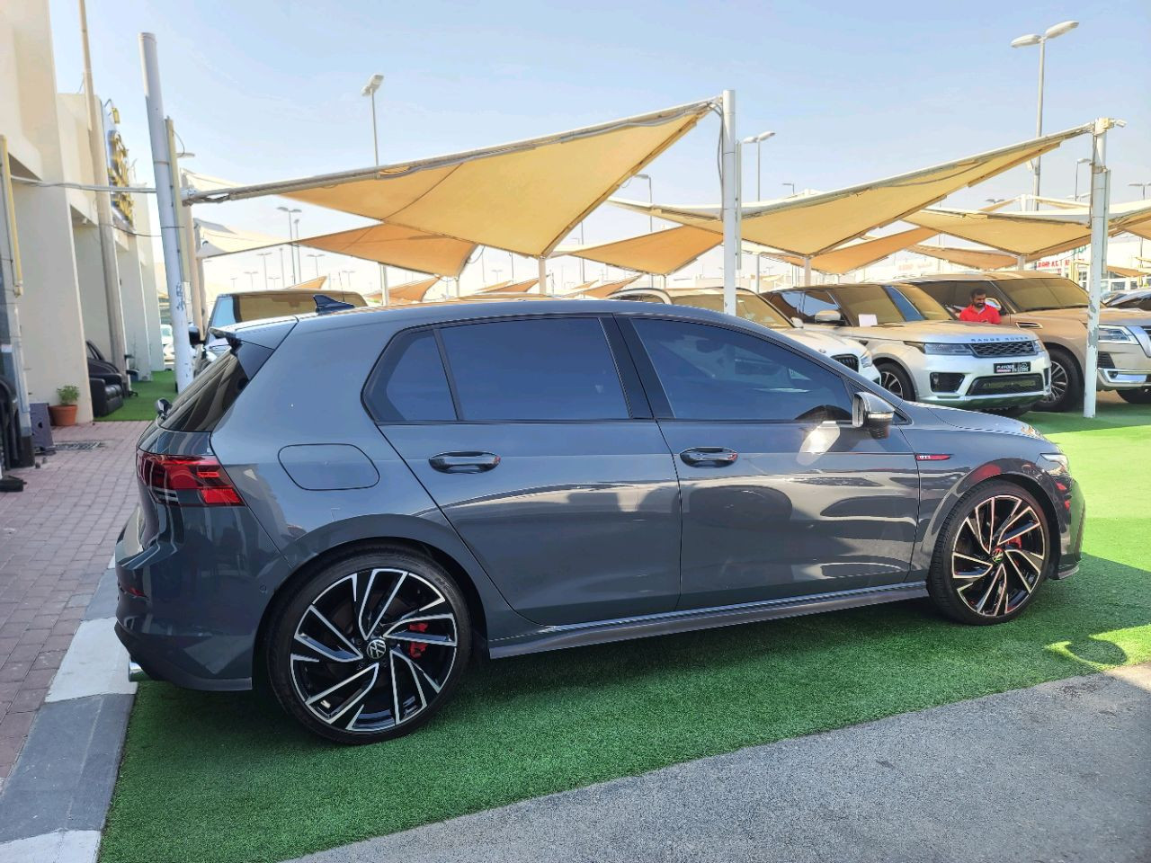 Volkswagen Golf - Image 7