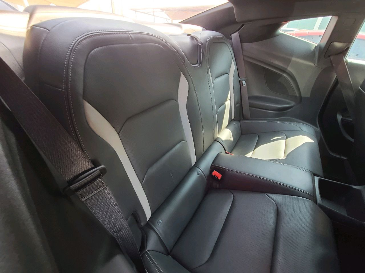 Chevrolet Camaro - Image 10