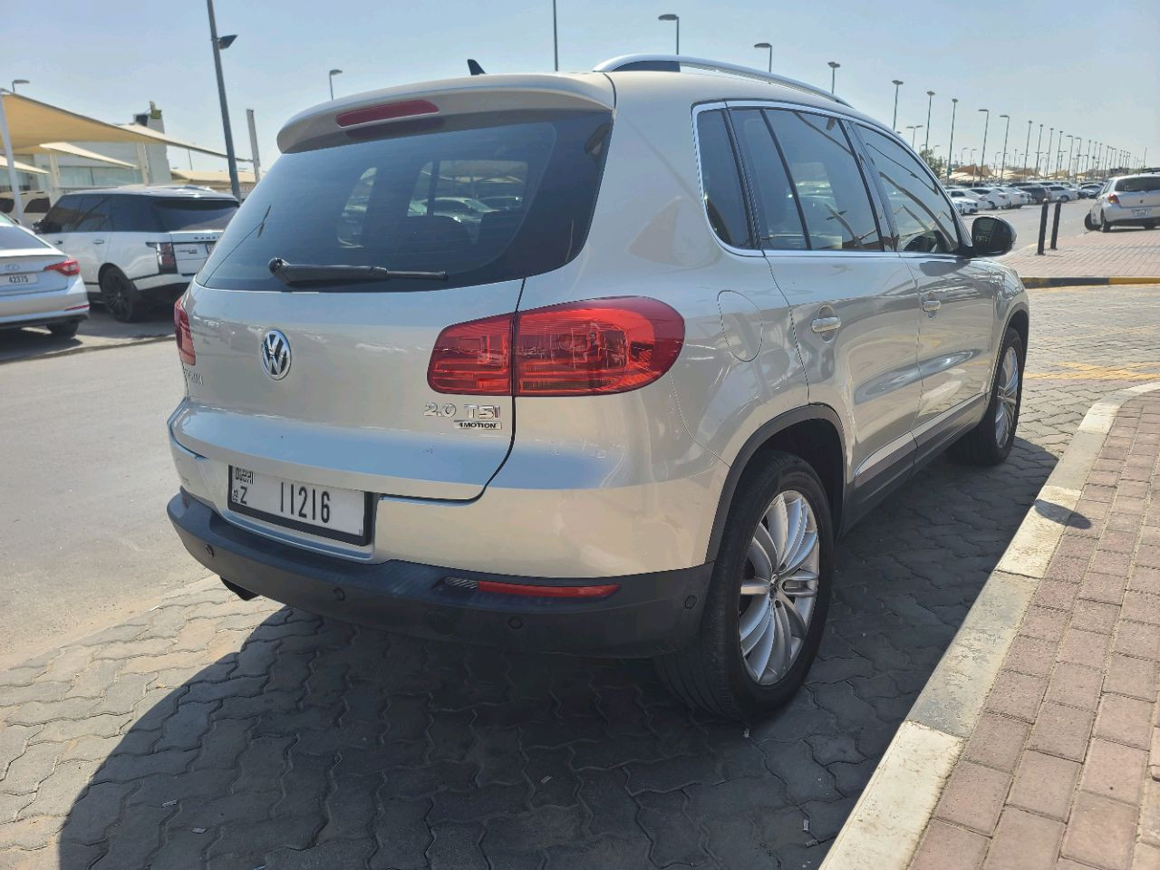 Volkswagen Tiguan - Image 7
