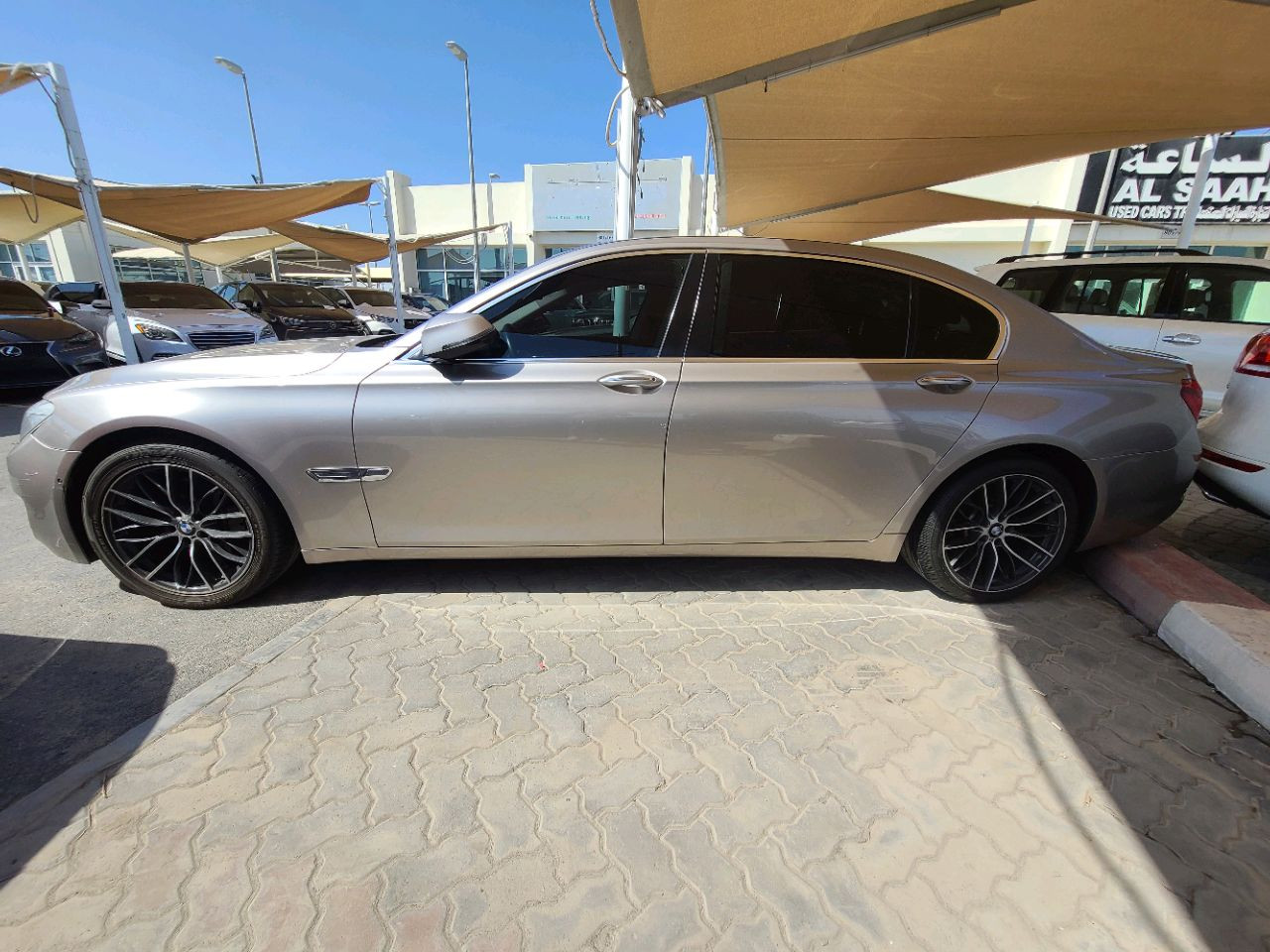 BMW 7-Series - Image 4