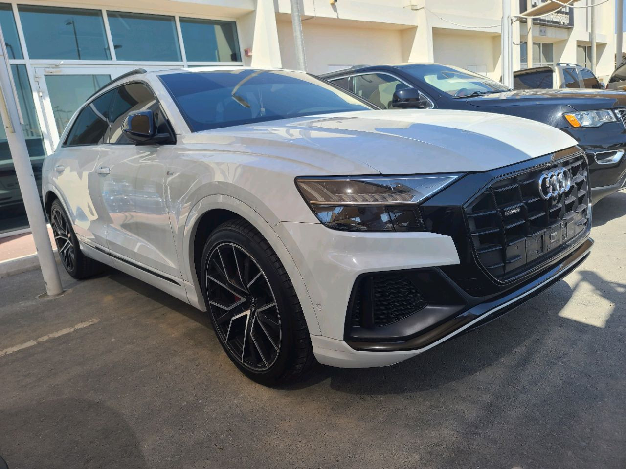 Audi A8 - Image 6